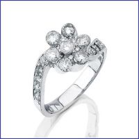 18k white ladies diamond ring 18k white ladies diamond ring