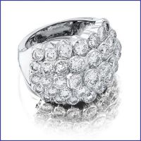 18k white ladies diamond ring 18k white ladies diamond ring